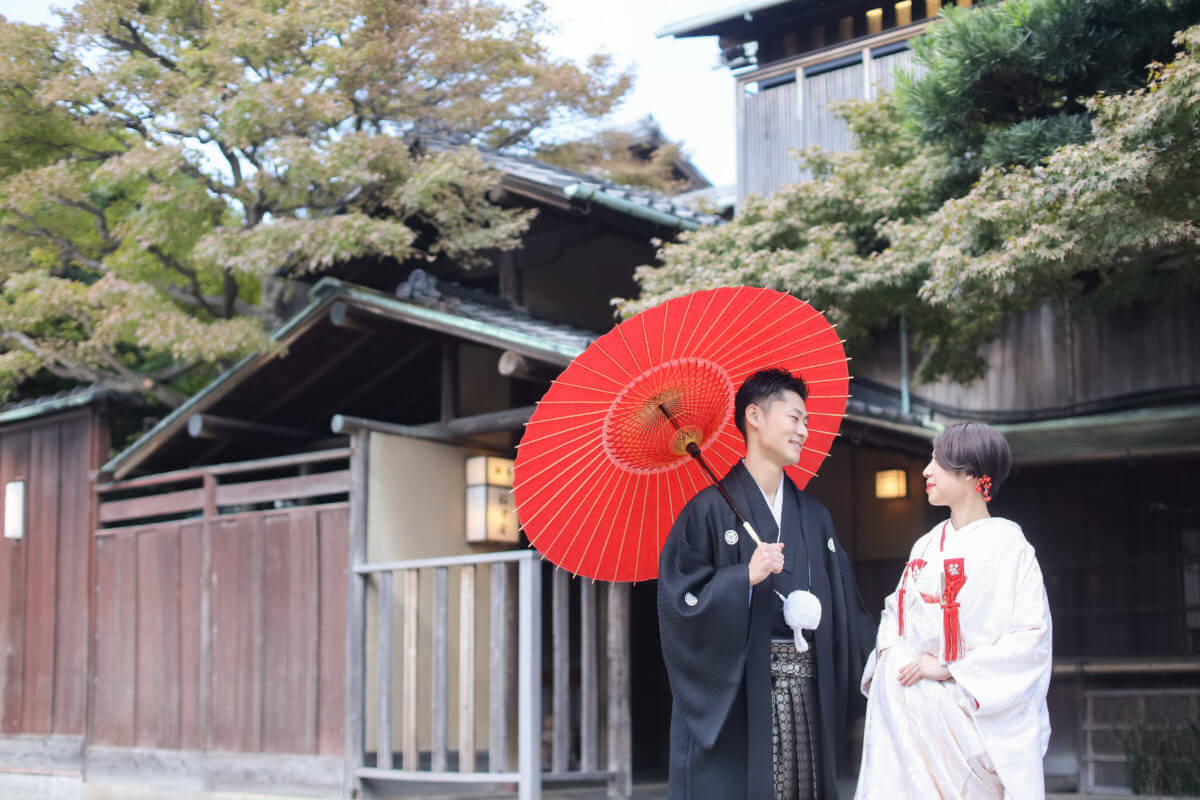 ＜和装人前式＞ガーデンを貸切ってふたりらしさを叶えたコーディネイトの4枚目写真