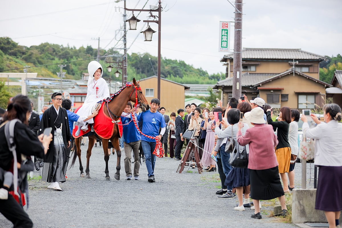 ＜ゆかりある多度大社での挙式＞多国籍のゲストと過ごす日本の結婚式の2枚目写真