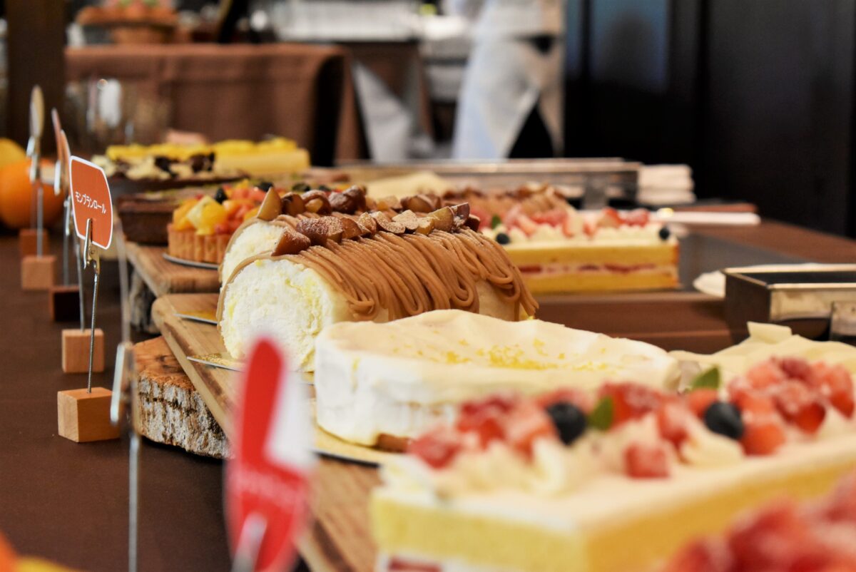 ホールケーキビュッフェ開催！！🎂