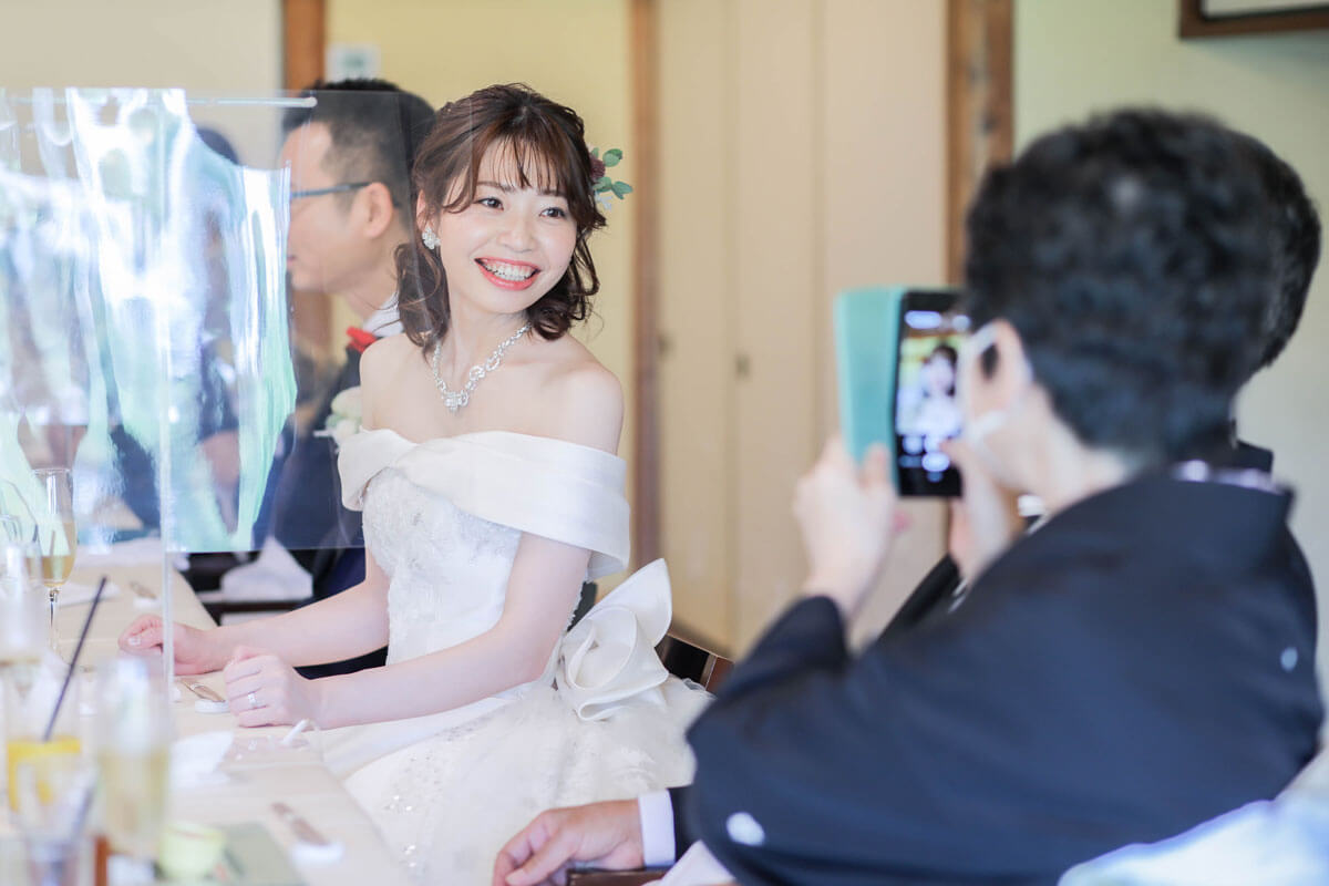 <アットホームウエディング>落ち着いた空間で家族からの祝福の11枚目写真