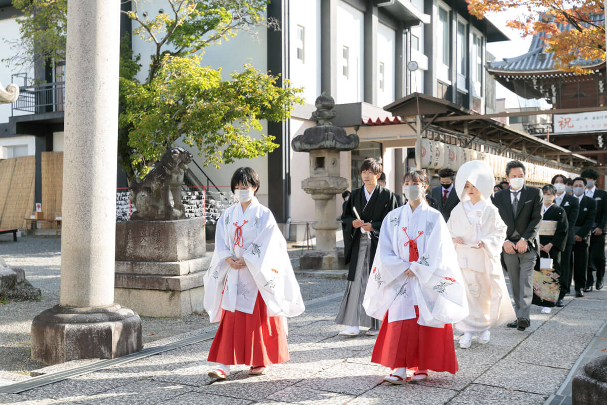 <神前式ウエディング>和洋どちらも叶える華やかな1日の3枚目写真