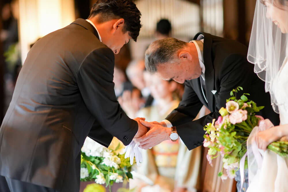 <洋装人前式>和洋どちらも叶える華やかな1日の3枚目写真