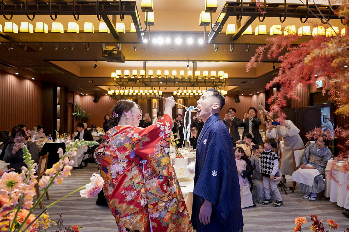 〈冬婚〉和装×紅葉 みんなで楽しむ結婚式の9枚目写真