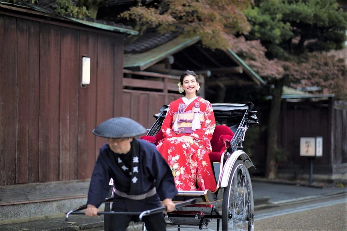 神前結婚式での一コマ