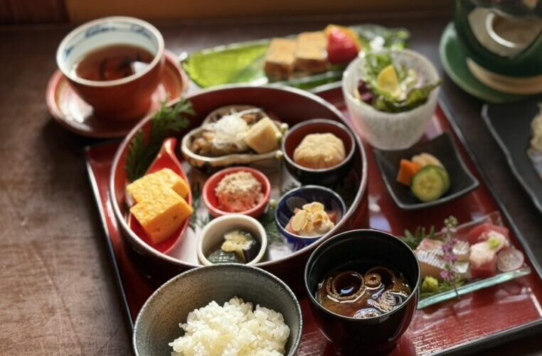 平日限定ランチ【鯛しゃぶと八寸御膳】